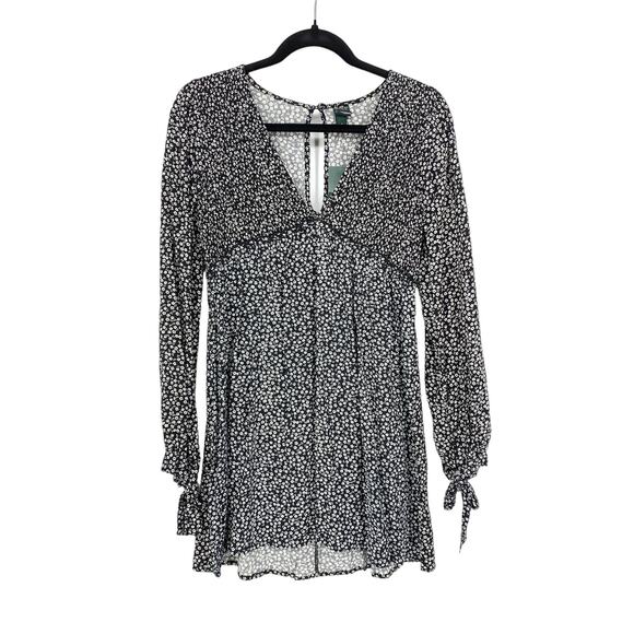 Wild Fable Women's Size Small Micro Floral Print Black White A -Line NWT - Picture 1 of 6
